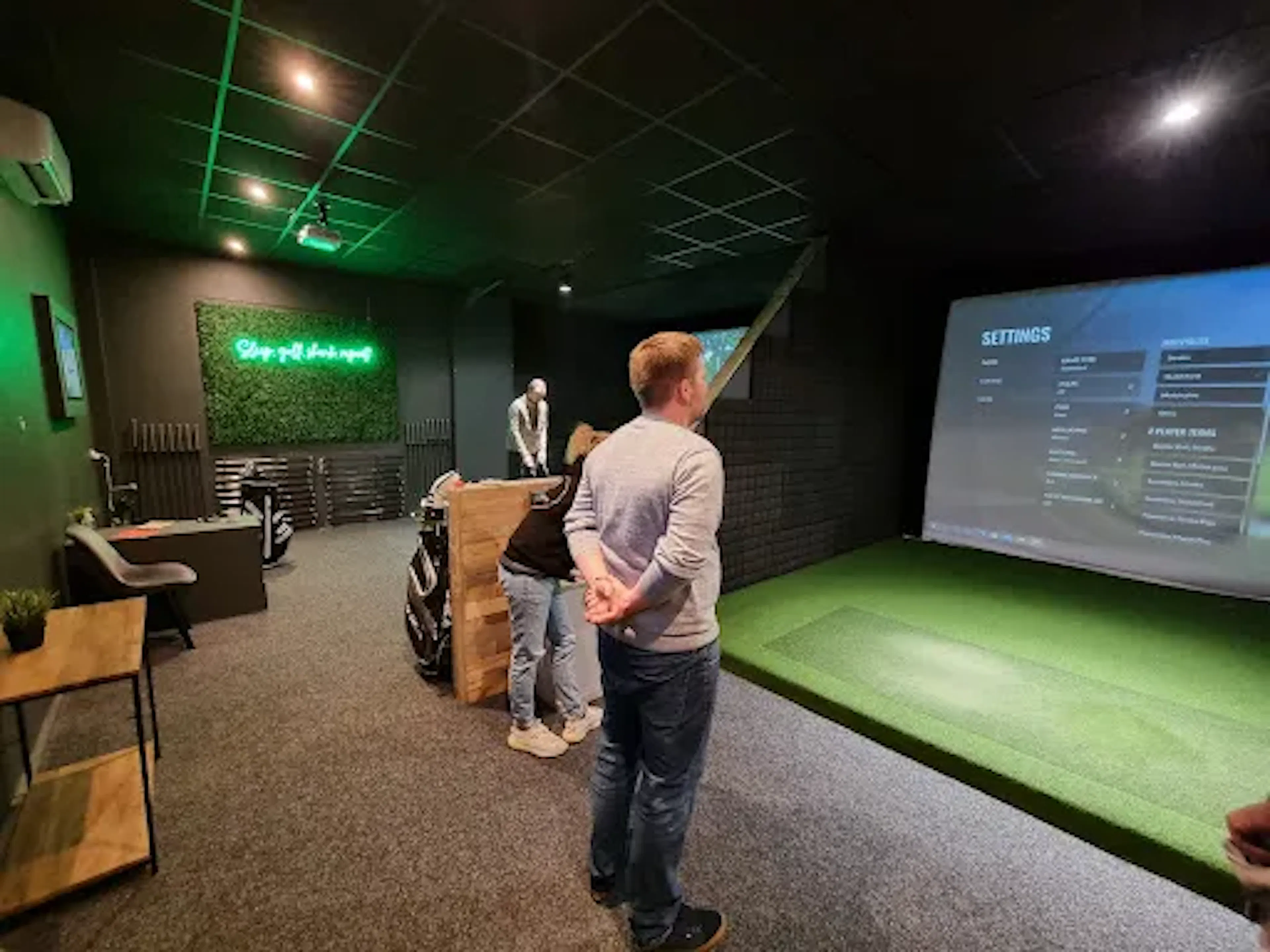 the aviary indoor golf