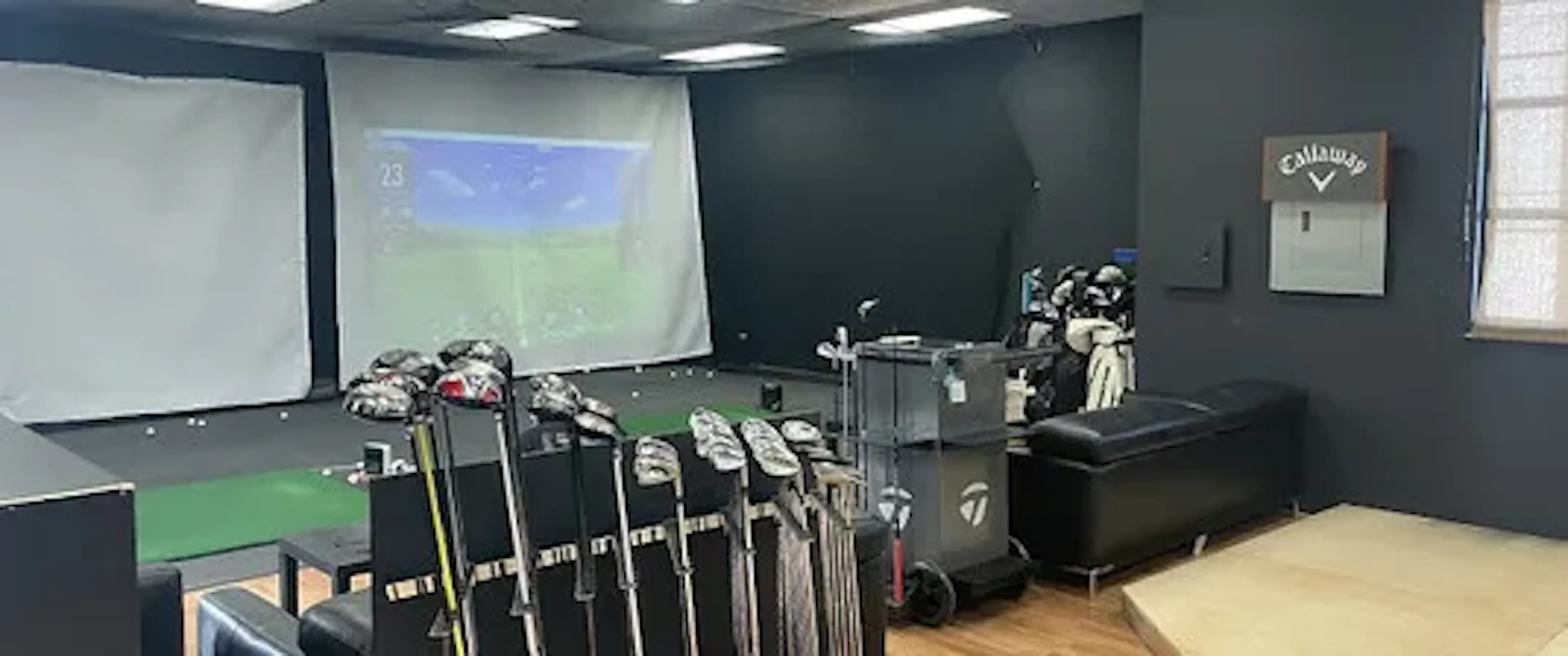 hilux golf studio