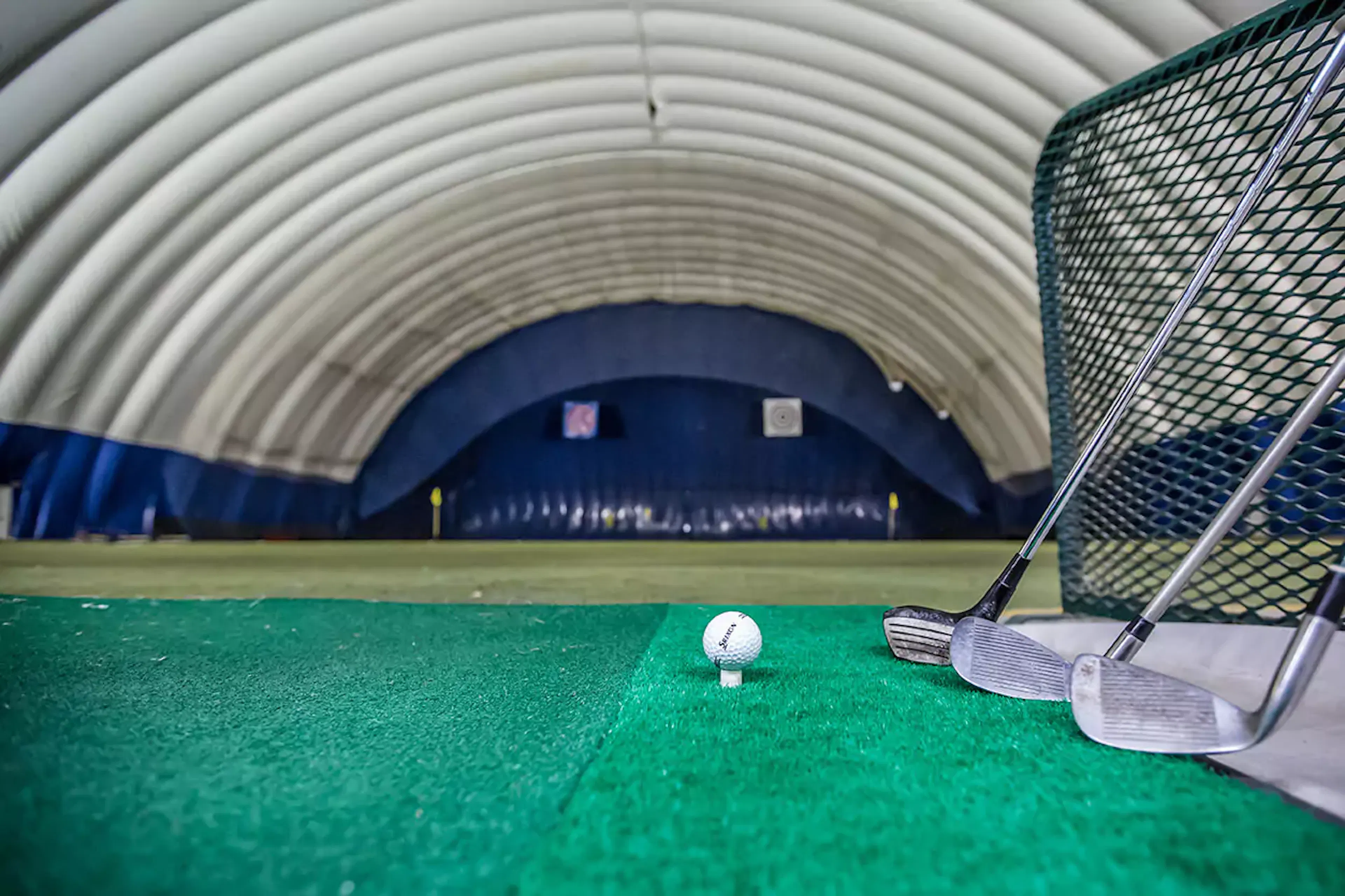 c.j. barrymore's golf dome