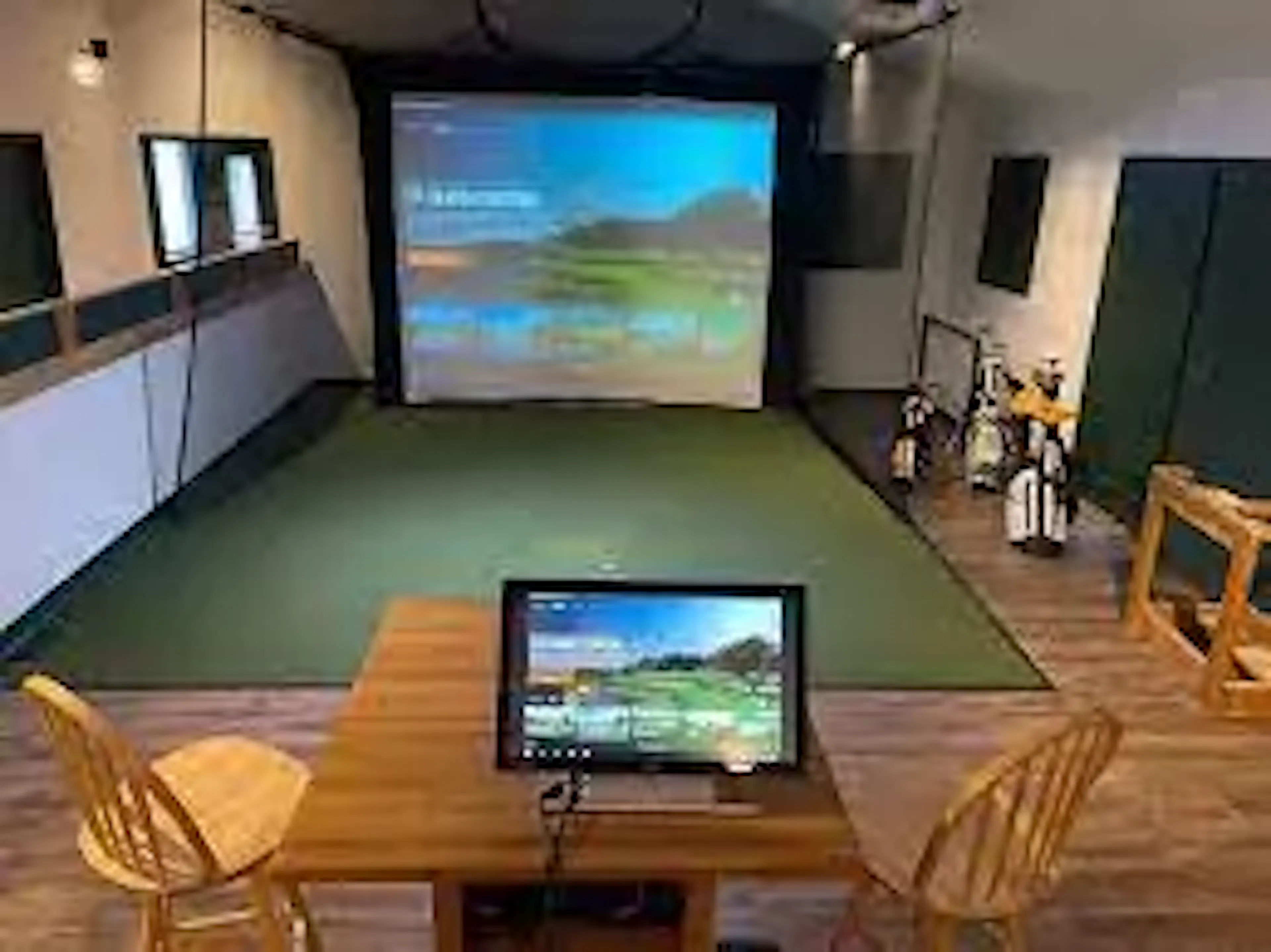 indoor golf at wemberly hills