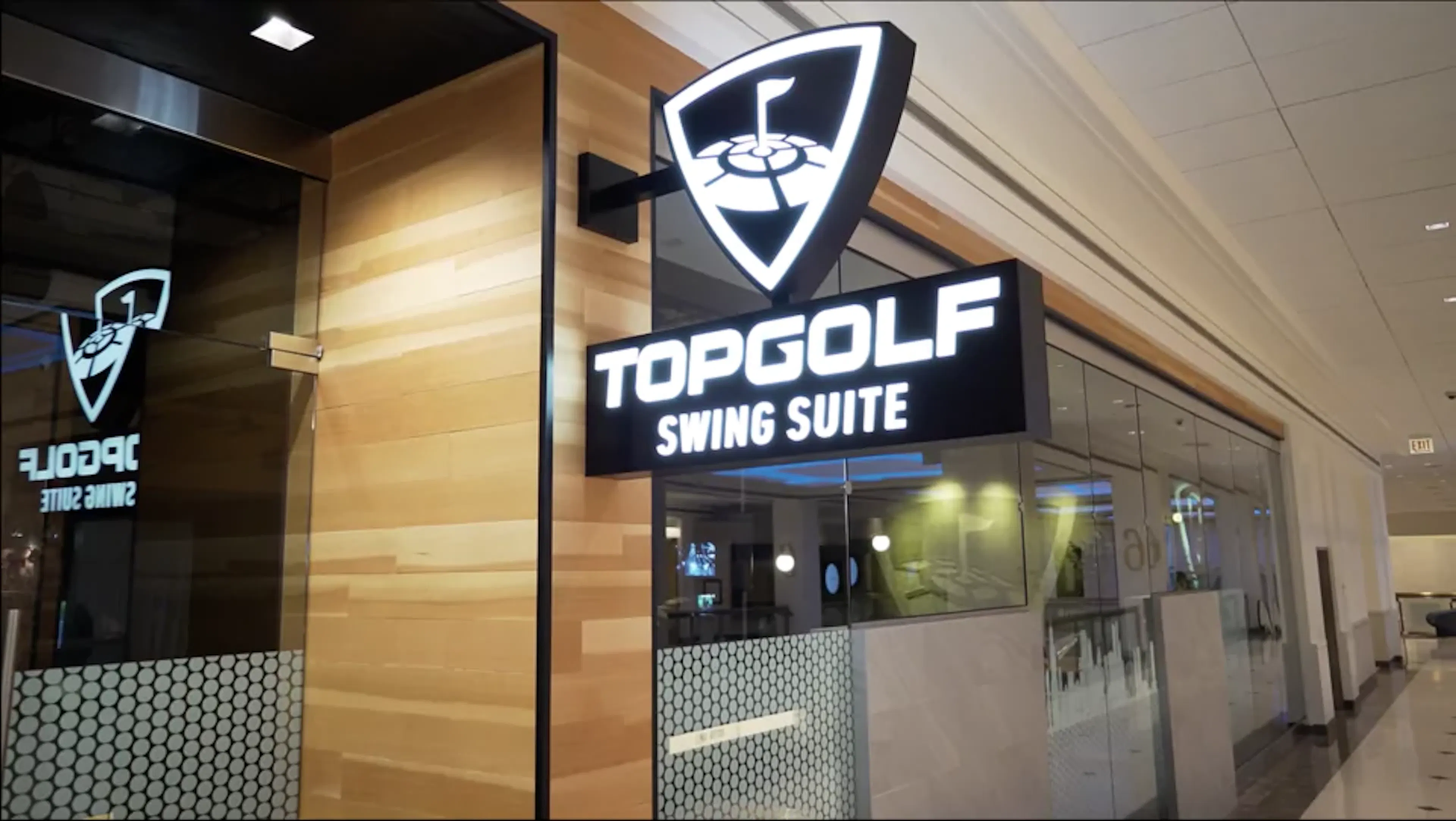 topgolf swing suite at flying squirrel
